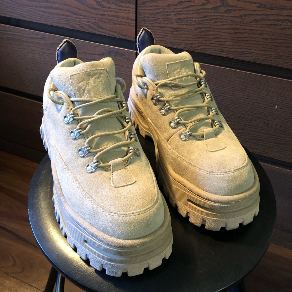 Eytys Angel Shoes Size 10